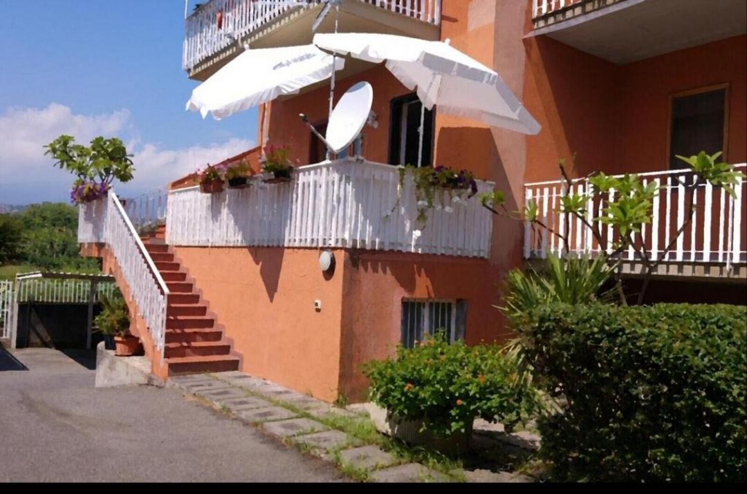Casa Del Sole Con Vista Sull'Etna A 200 Mt Dal Mare Villa Acireale Luaran gambar