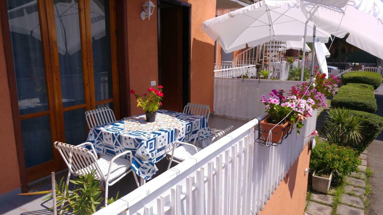 Casa Del Sole Con Vista Sull'Etna A 200 Mt Dal Mare Villa Acireale Luaran gambar